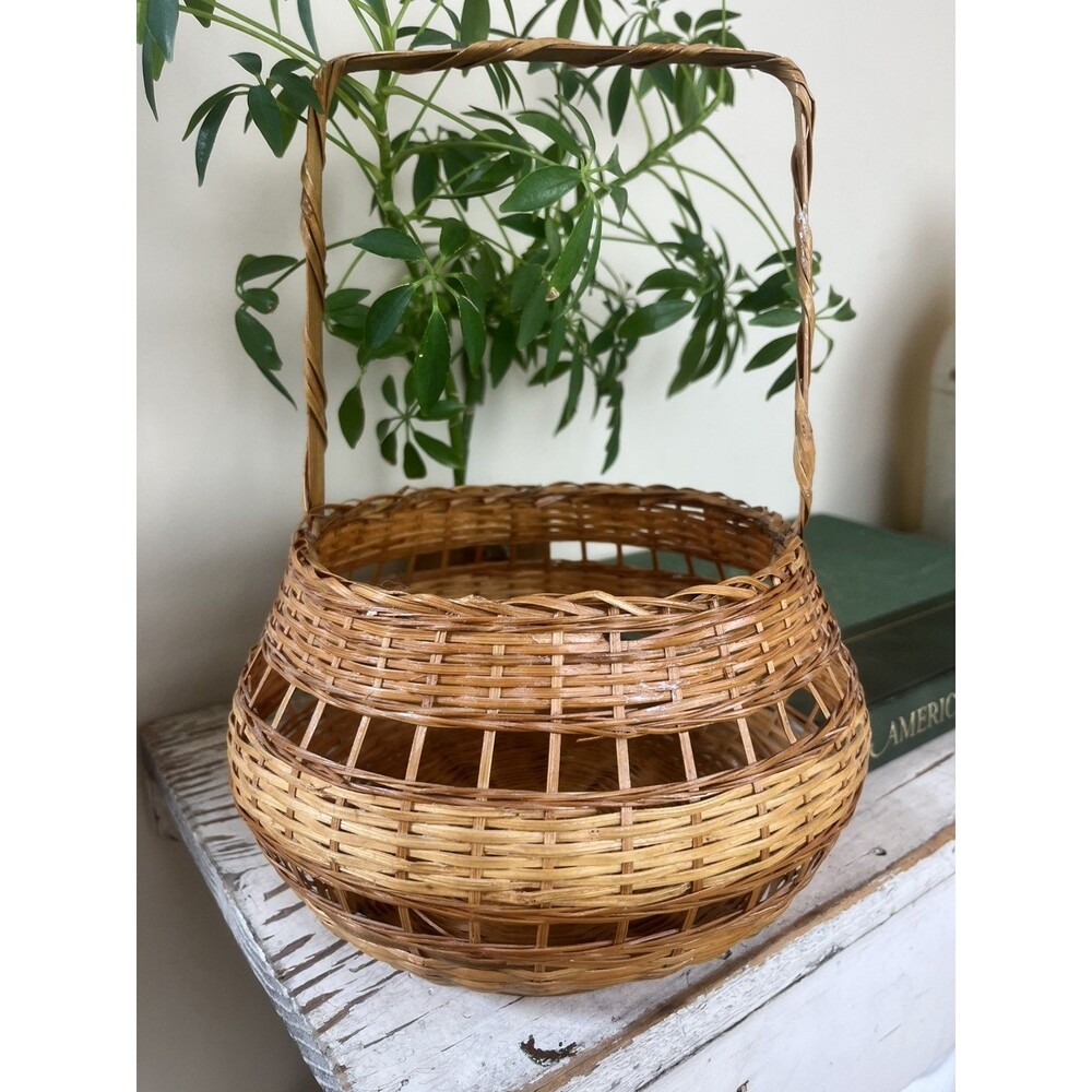 Vintage Hand Woven Wicker Gathering Basket With Square Handled Design 11” x 6.5”